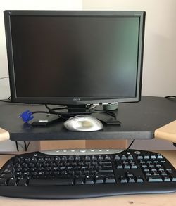 Acer computer screen, keyboard and mouse for Windows computer