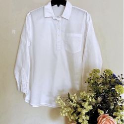 Old Navy Maternity Boyfriend Popover Shirt (Medium) (Pick up🛒 In Bellevue) *Check out my Other Posts 🎁