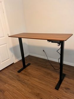 Standing Adjustable Desk -3 settings-