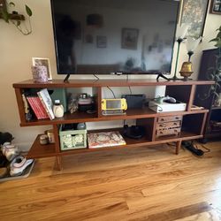 Entertainment Center/Bookshelf