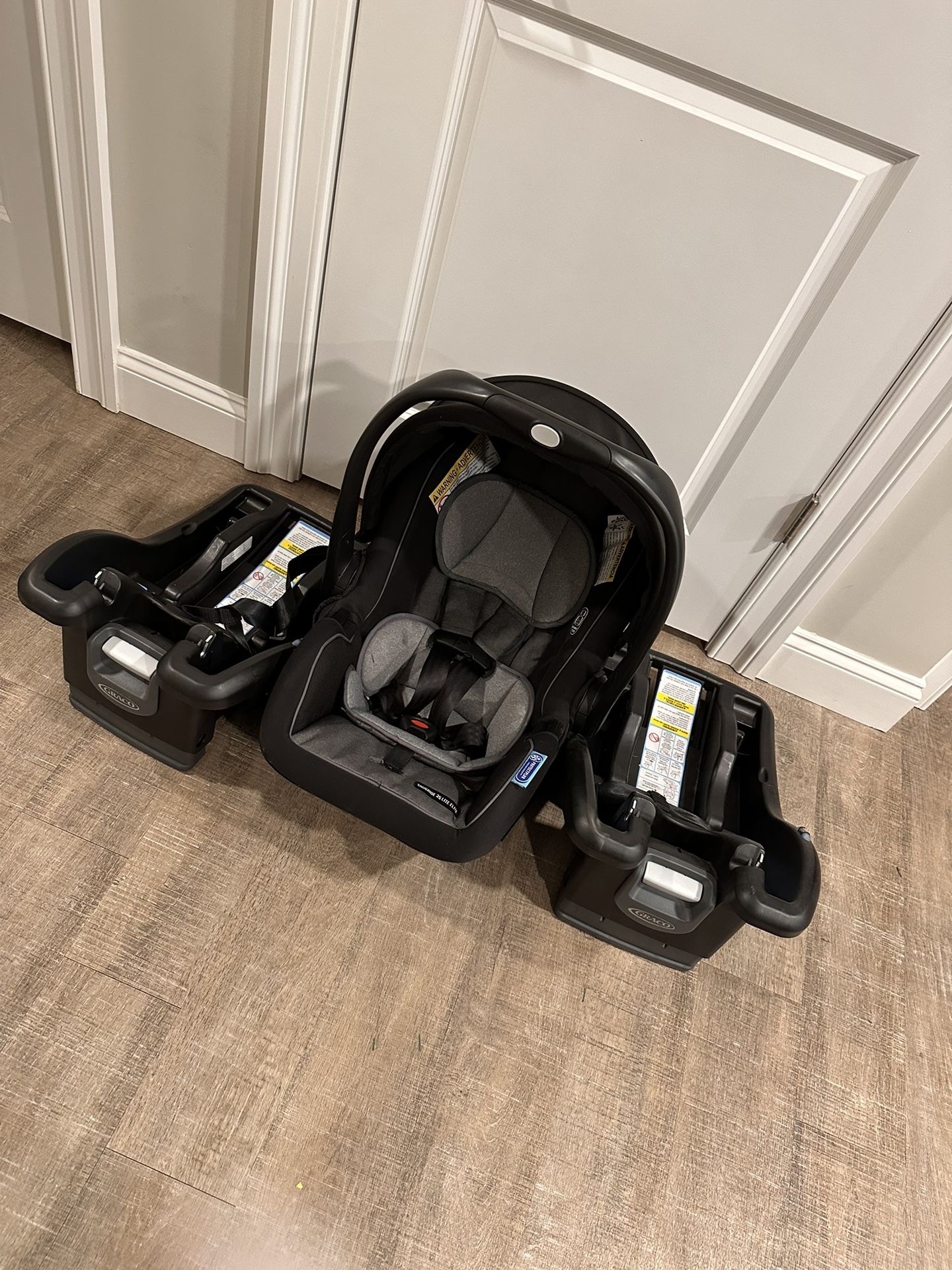 Graco Car seat And Bases