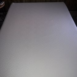 Novilla 10” Gel-Memory Foam Queen Mattress