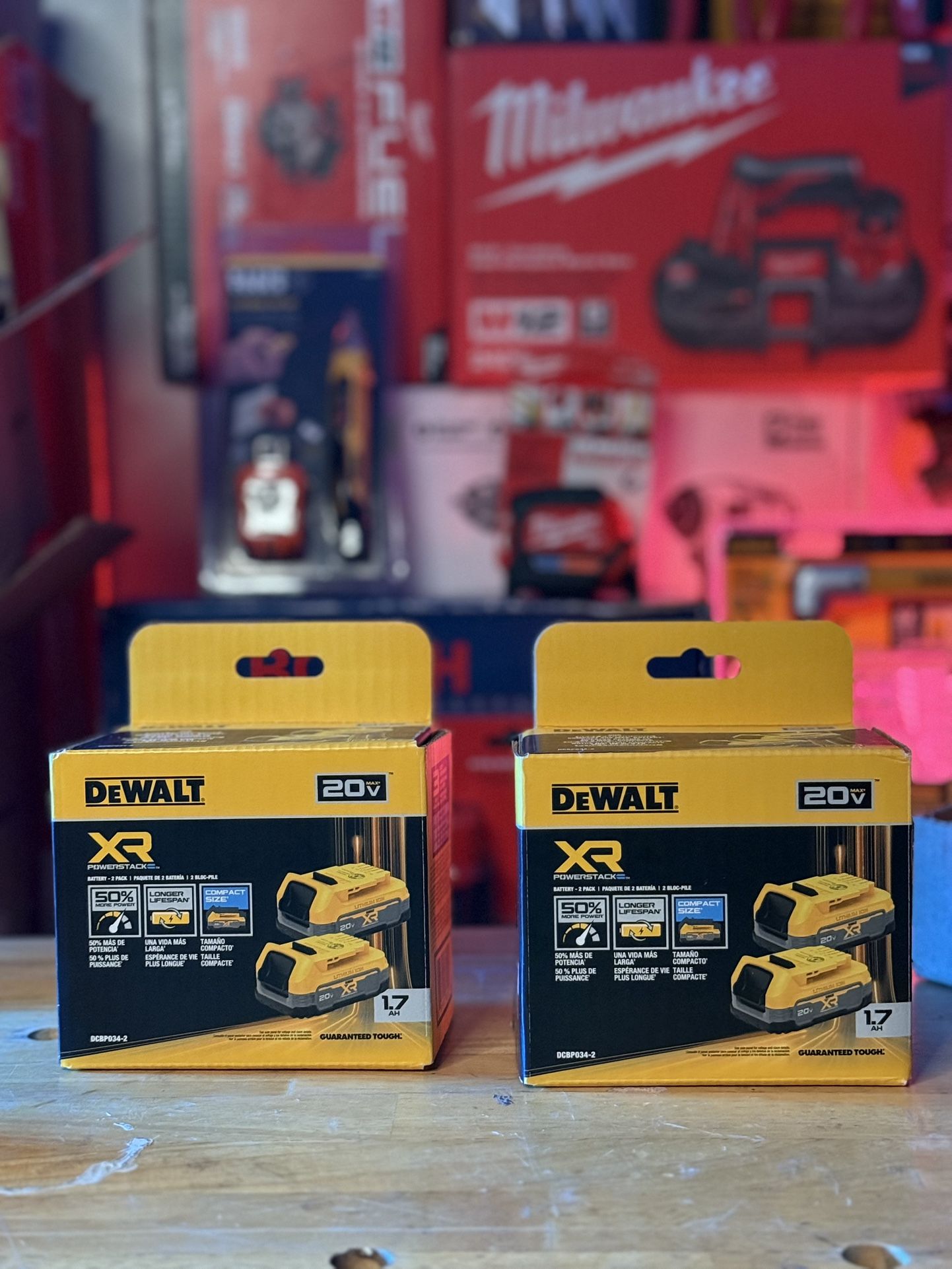 DEWALT battery 1.7 AH XR SERIES PACK 2 batteries , brand new 