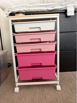 Rolling cart with drawers