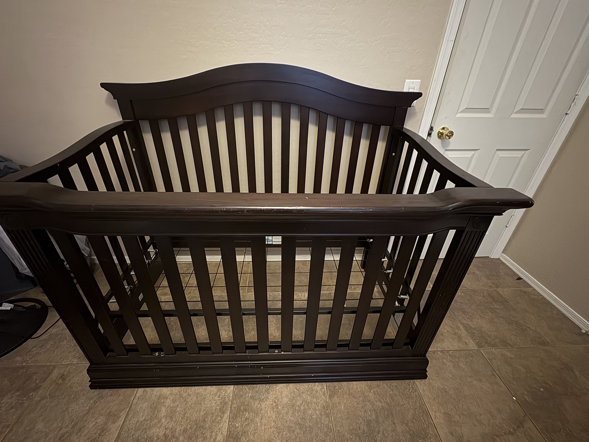 Baby crib