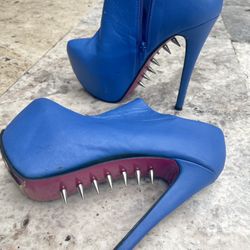 Blue High Heels with metal Spikes PRIVILEGE S6.5