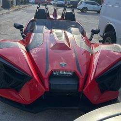 2021 Polaris Slingshot 