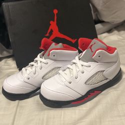 Jordan 5 Retro “Fire Red Silver Tongue”