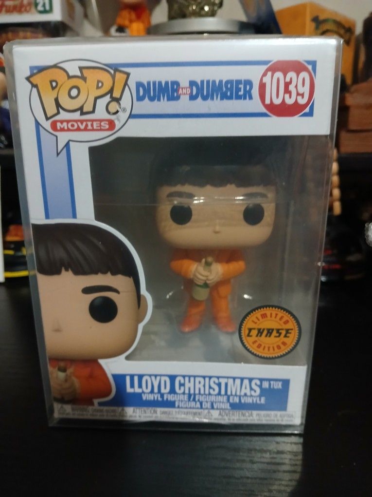 Brand New Dumb and Dumber Lloyd Christmas #1039 Limited Edition Chase Funko Pop