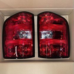 LA Zona Auto Parts 2007 To 2013 Chevrolet Silverado OE STYLE Tail Light Luces Micas Calaveras Faros Focos  