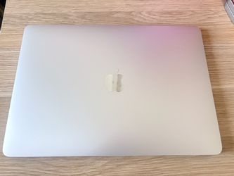 MacBook Air 13.3" Laptop - Apple M1 chip - 8GB Memory - 256GB SSD - Silver SKU: (contact info removed)