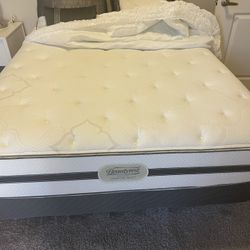 Queen Bedroom Set With One Night Set( Mattress And Box Spring 
