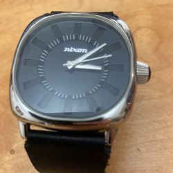 Nixon Watch