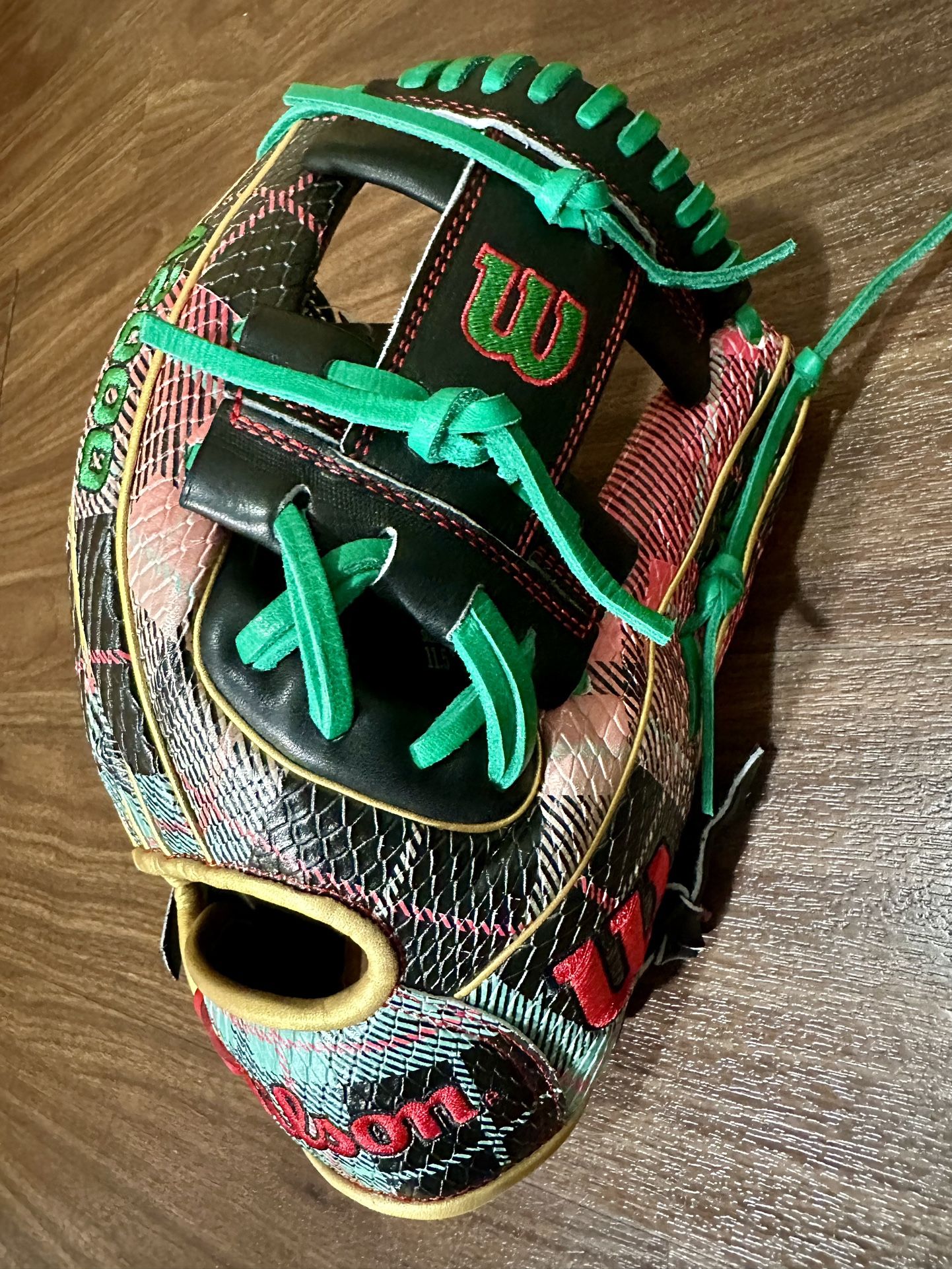 Brand New Glove