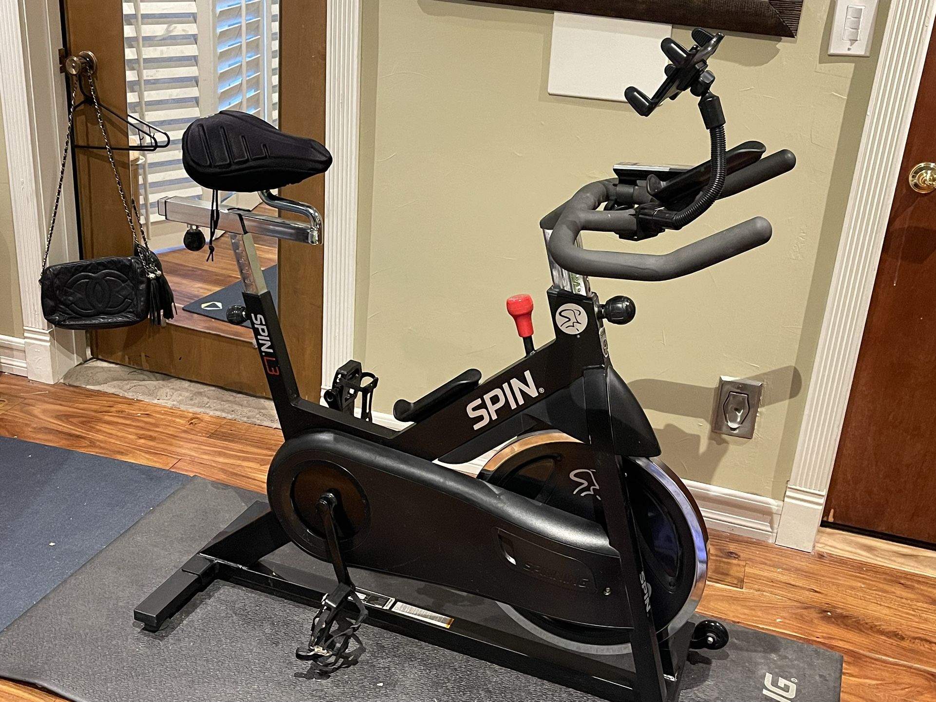 Spinning L3 Spin Bike for Sale in El Cajon CA OfferUp