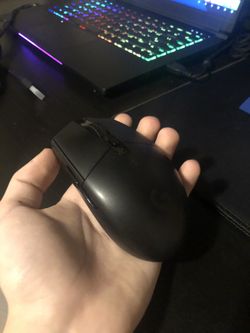 Logitech G305 Wireless Gaming Mouse w/ AA TO AAA Adapter