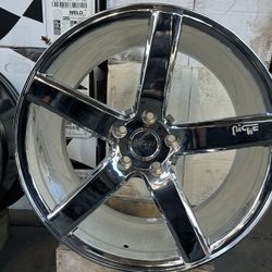 20x8.5 CHROME NICHE WHEELS FOR SALE!!!! 5x120