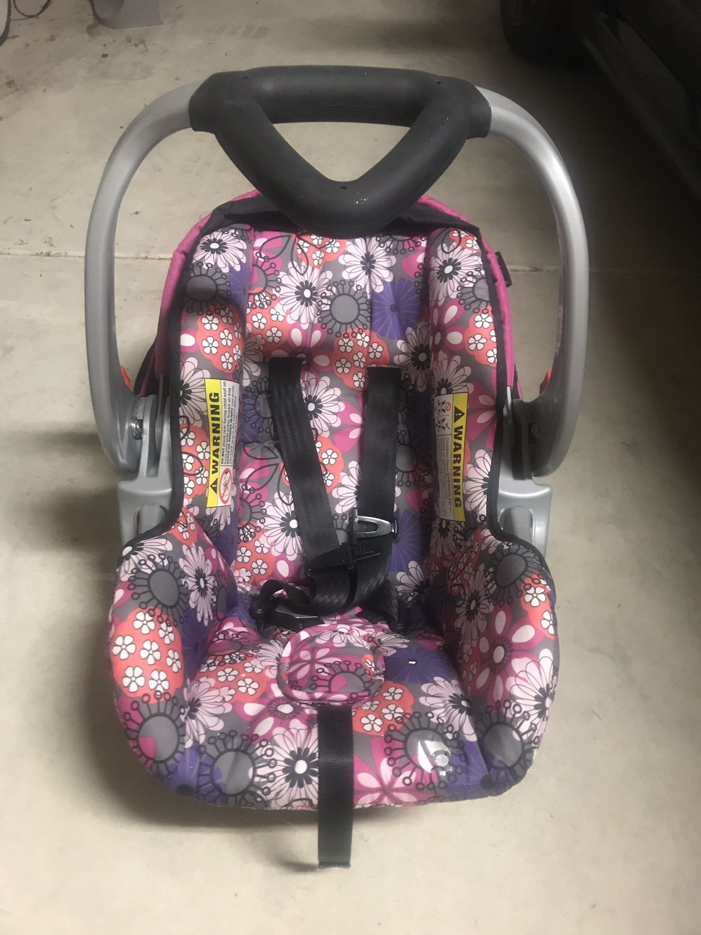 Rear Facing car seat/ Infant carrier