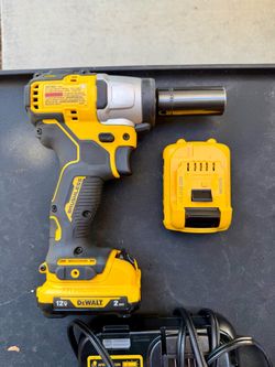 DeWalt 12V XTREME Brushless 3/8” Impact Wrench Kit