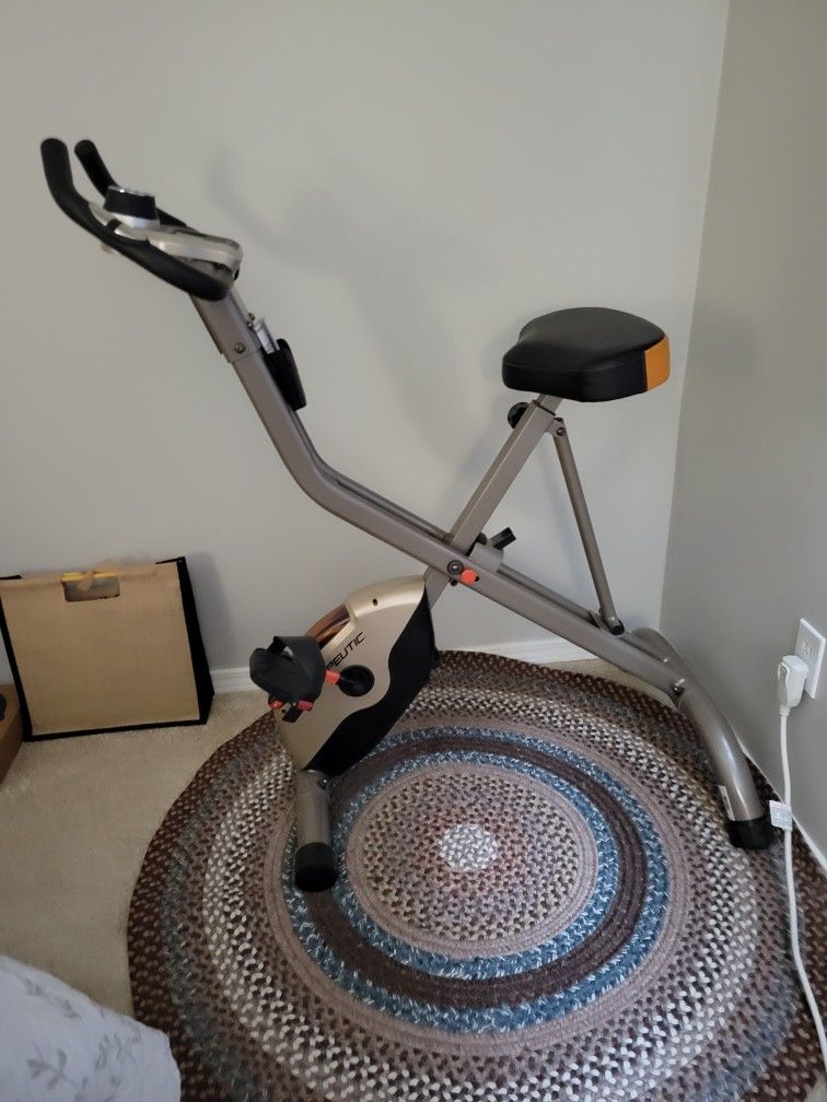 EXTRA LARGE Stationary/exercise Bike