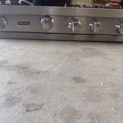 Viking Cooktop $800