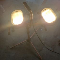 Tripod Construction Light
