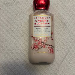 Bath & Body Works Japanese Cherry Blossom Body Lotion