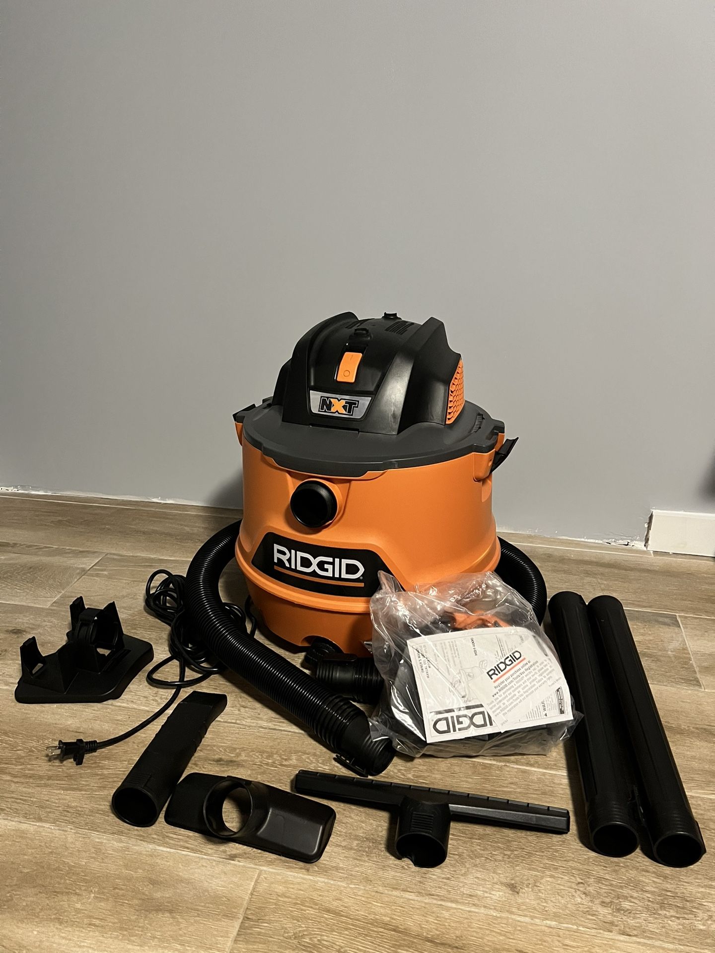 Rigid HD1200 Wet/Dry Vacuum
