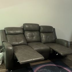 Reclining leather  Movie  Theater couch with USB outlets