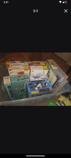 Many plane models for sale