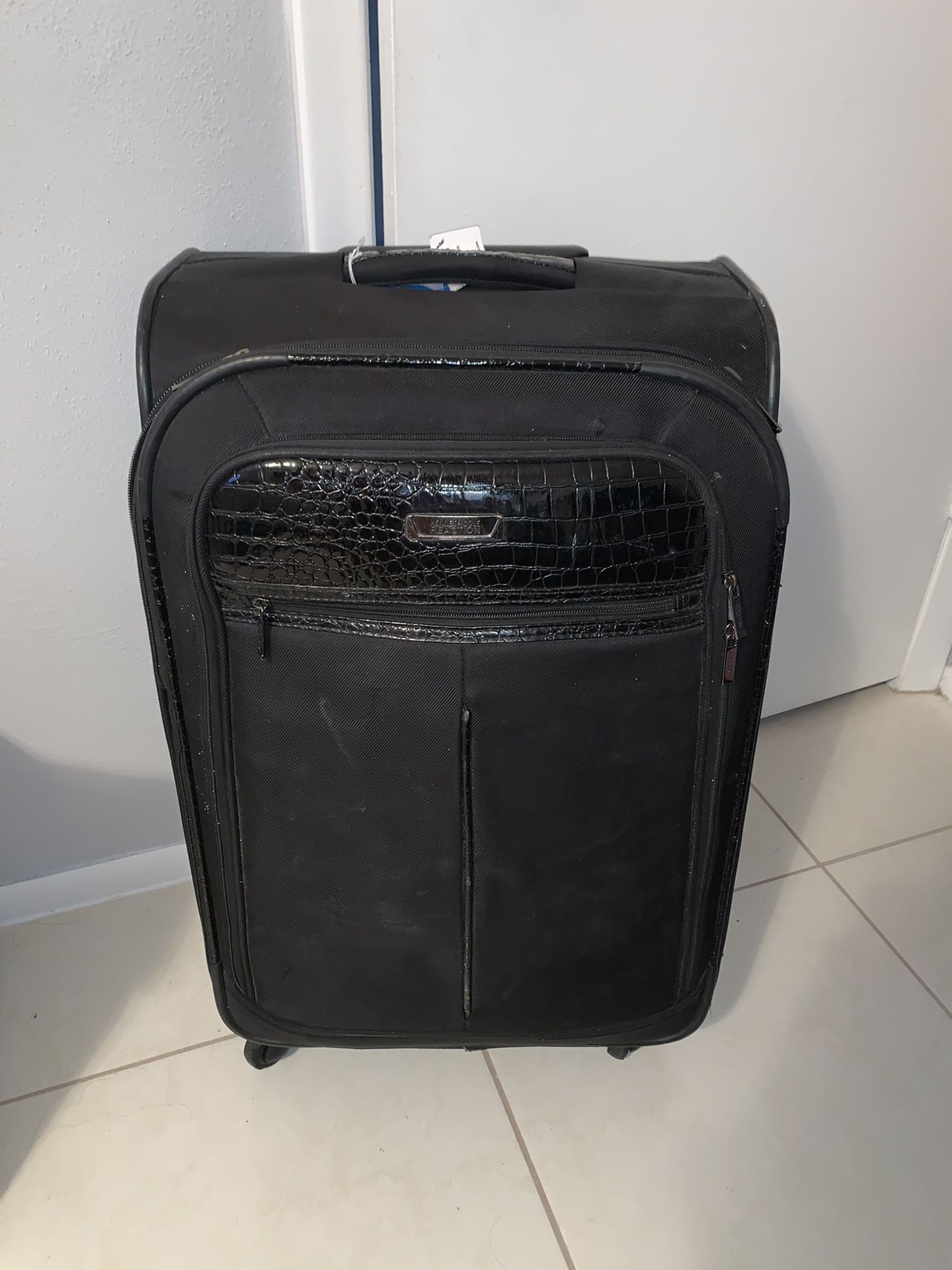 Kenneth Cole Reaction Luggage