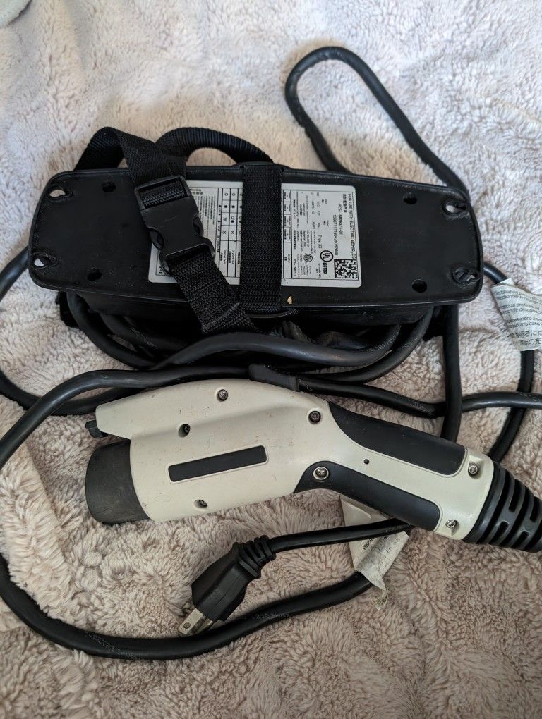 BMW Delphi 120v 12 Amps EV Electric Vehicle for Sale in San Diego, CA