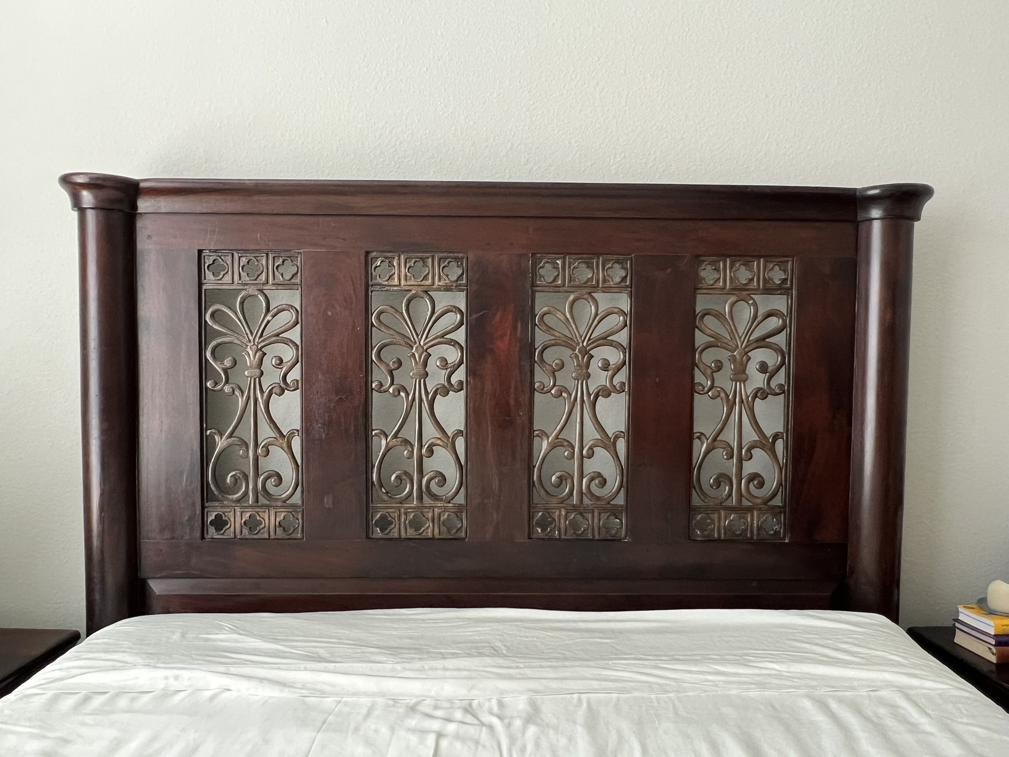 Queen Bed Set