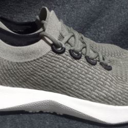 All Birds  Tree Runner - Women's Size 10 Womens Retail $100 Our Price $23.97