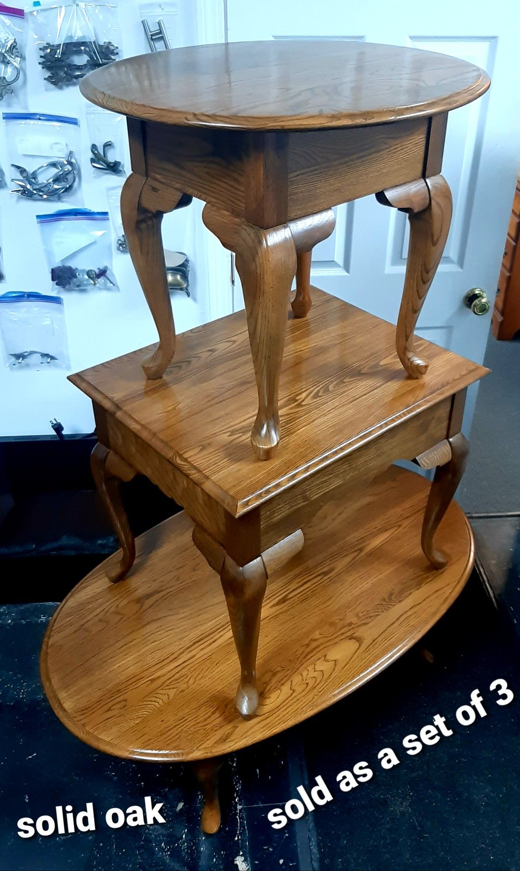 Oak Kincaid Coffee Table & Rectangular & Oval End/Side Tables / Fine Furniture / Diningroom Table Set