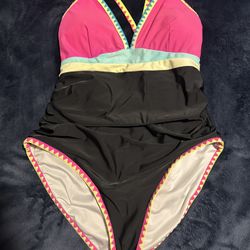 XL Women’s Swimsuit