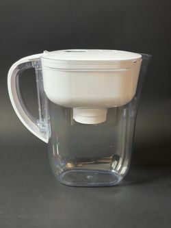 Brita Metro Water Filter Pitcher with SmartLight Change Indicator, BPA-Free, 6-Cup Capacity