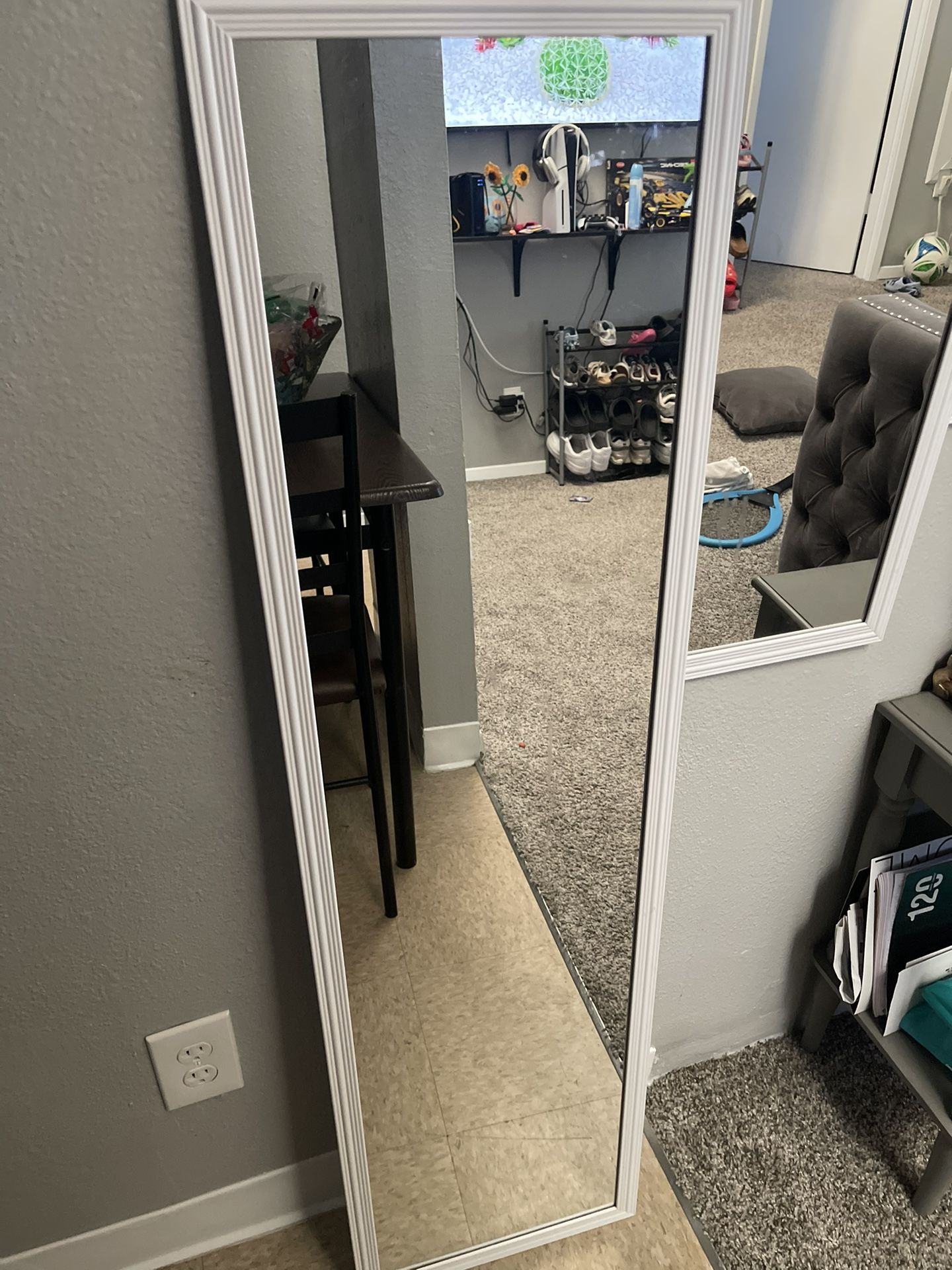 4 Mirrors