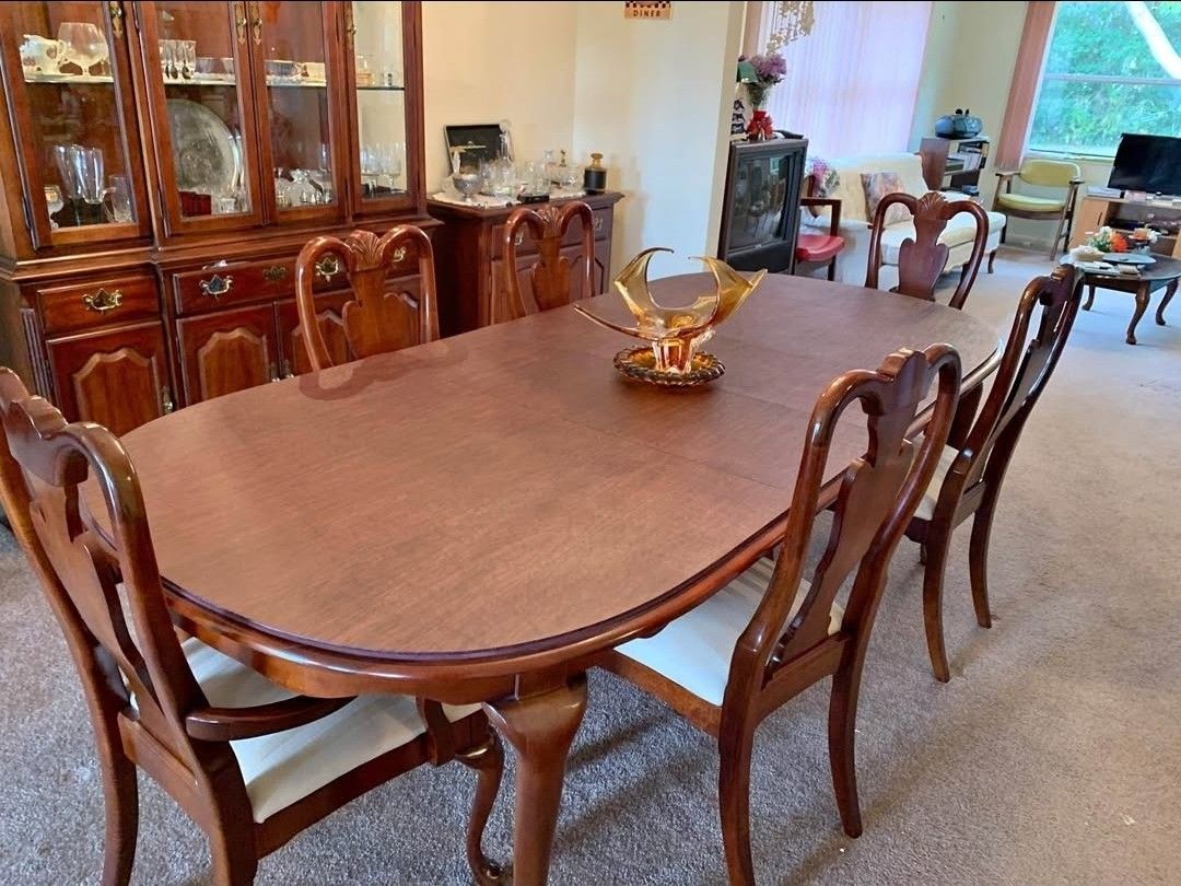 Vintage National Mt Airy dining room set