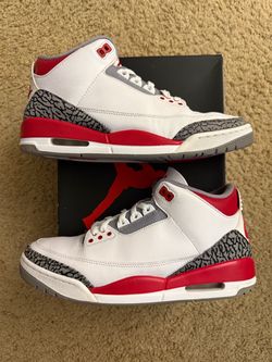 Size 10 (Used condition, comes with box) - 2022 Air Jordan 3 retro fire red