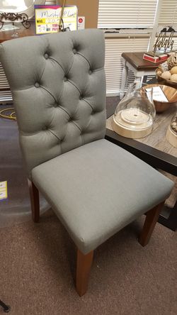 Tufted chair brand new