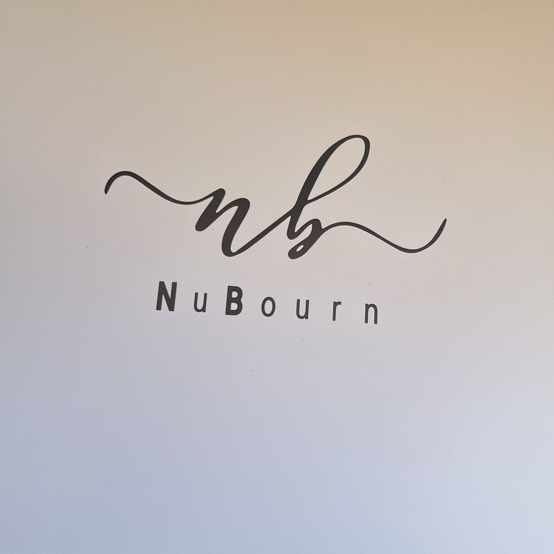 Nb N u B o u r n