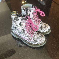 Doc Marten Junior 1460 Meadow Print Leather Lace Up Boots