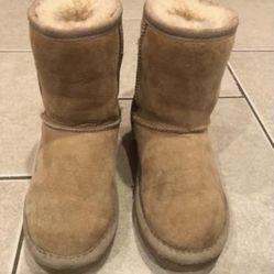 Kids UGGS Boots US Size 12 1/2- $45