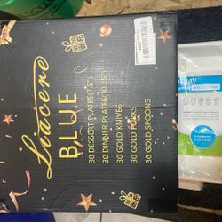 150 Party Plates 1 Set $20