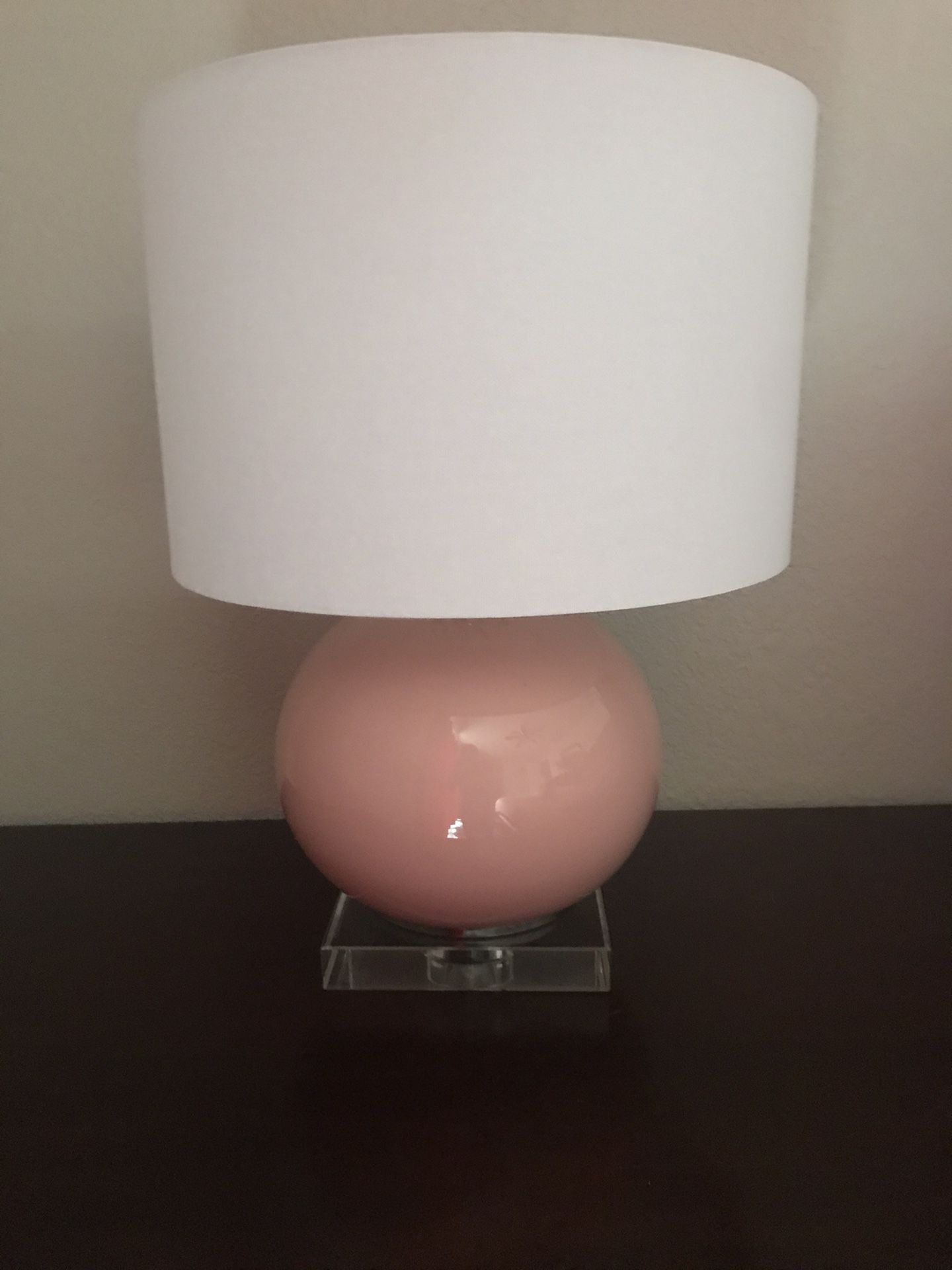 2 twoo pink lamp $50