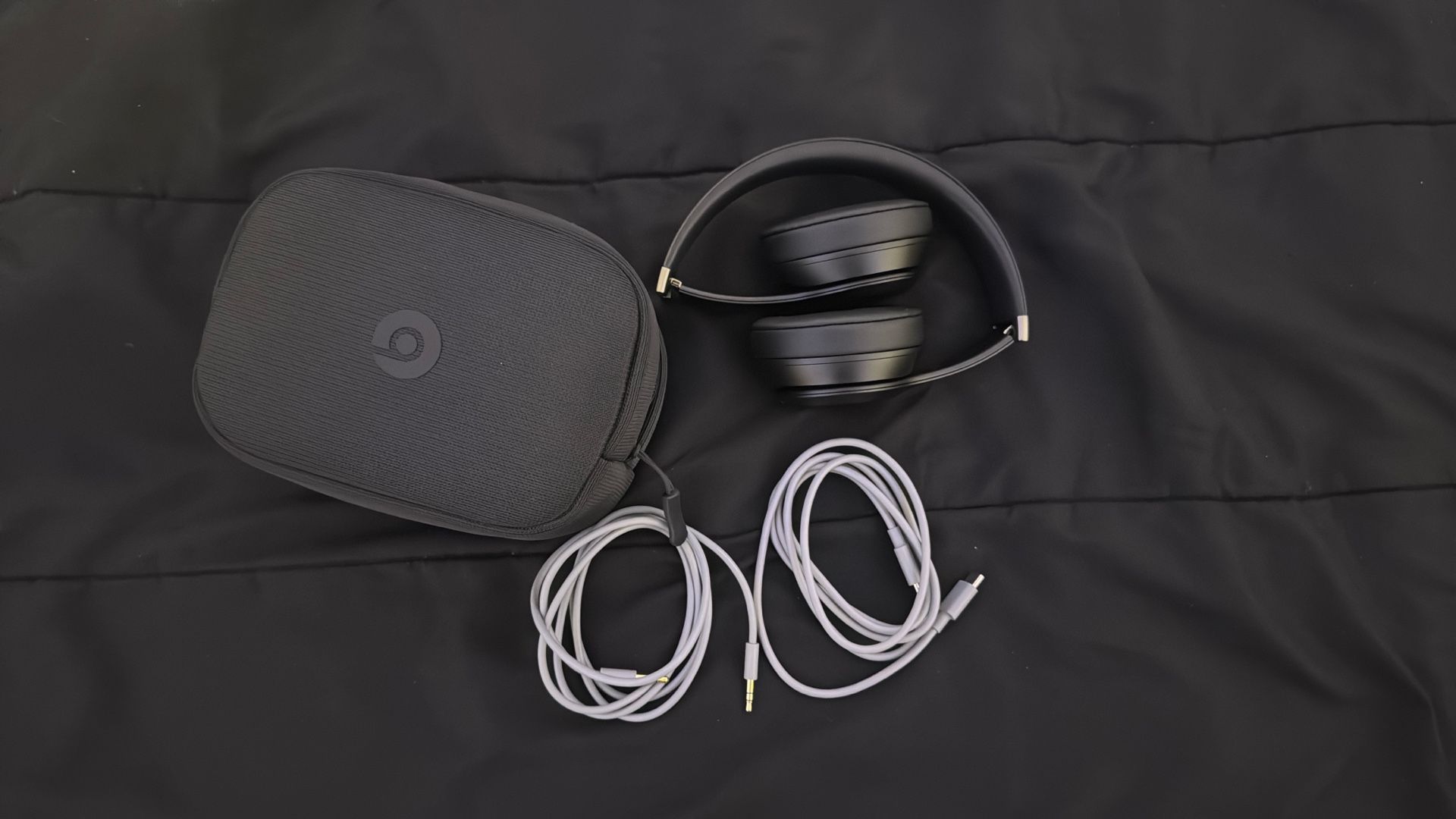 Studio Beats 4