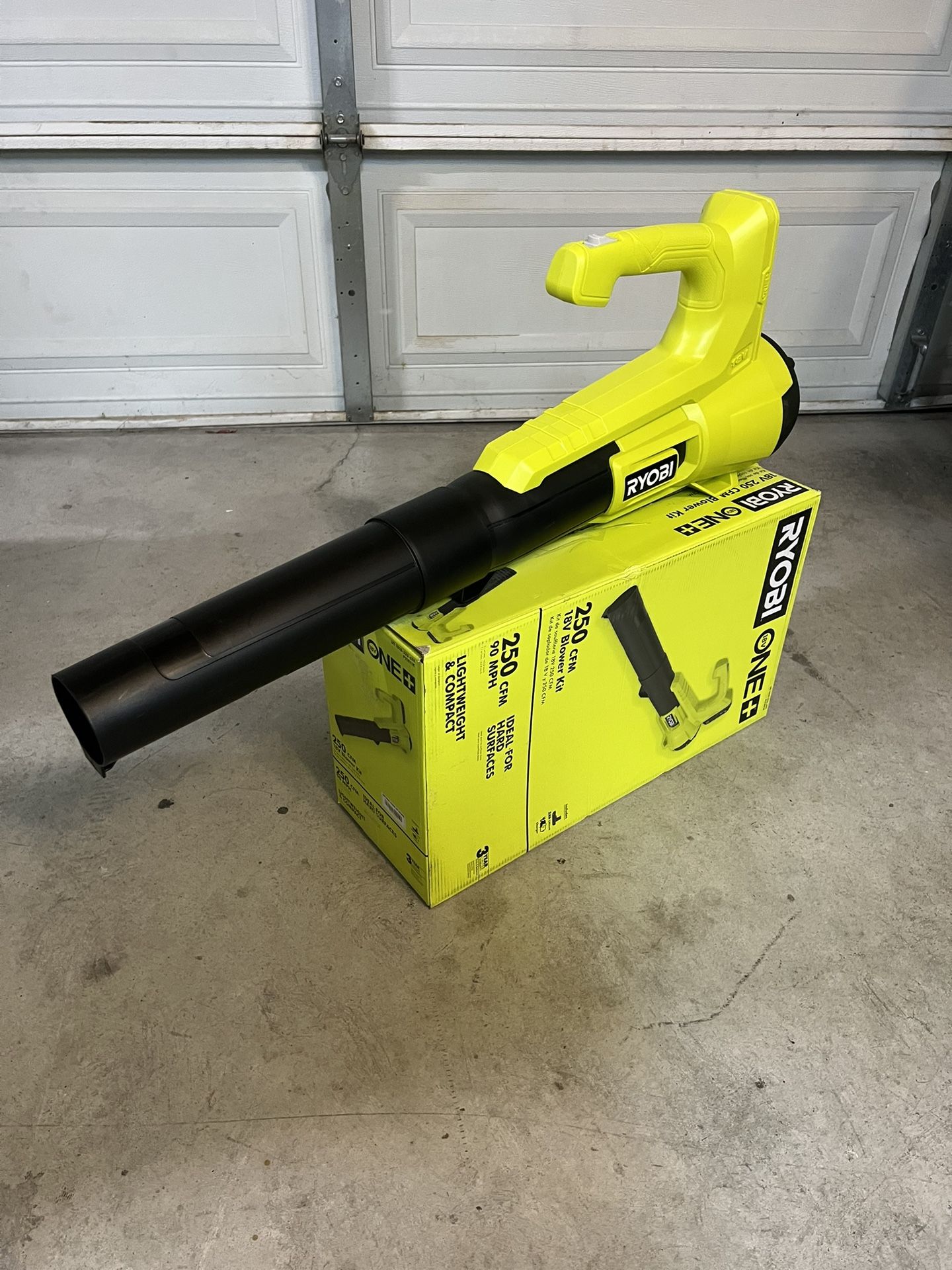 New RYOBI ONE+ 18V 90 MPH 250 CFM Cordless Battery Leaf Blower (Tool Only)