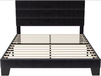 L Faux Leather Upholstered Queen Size Metal & Wood Platform Bedframe