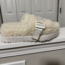 UGG Fluffita FlatForm